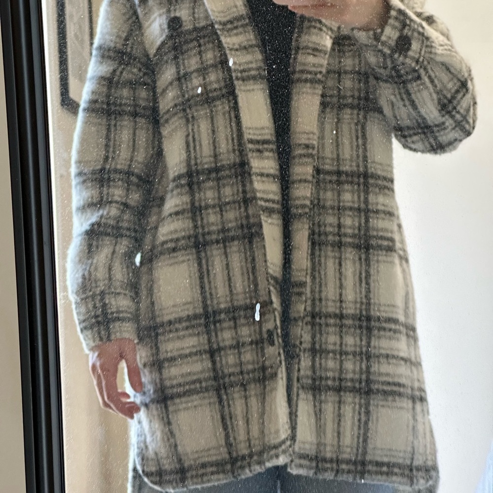 Old Navy Oversized Jacket - White/black plaid